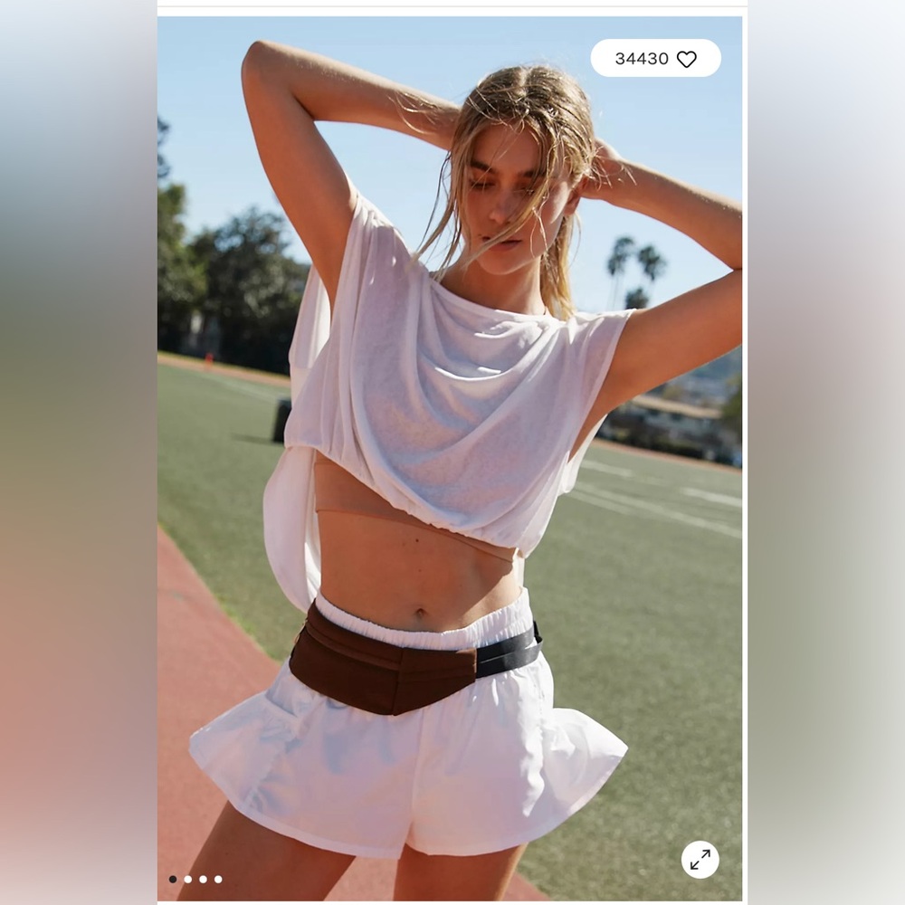 BRAND NEW FREE PEOPLE SHORTS!!!🤍🤍